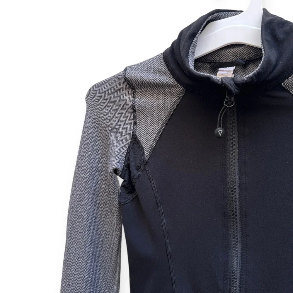 Ivivva Girls‎ Activewear Jacket Size 10 Black Gray Herringbone Full Zip